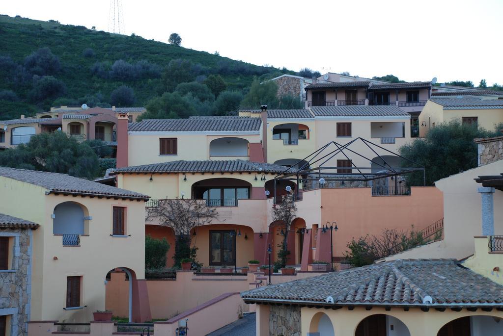 Aparthotel Li Troni