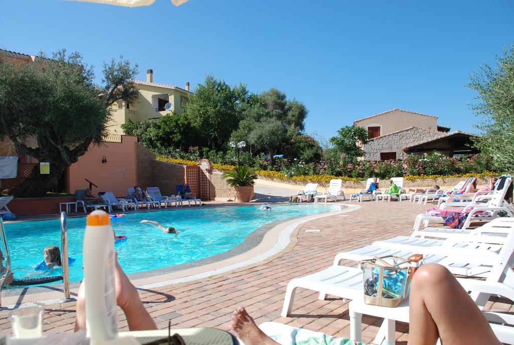 Li Troni Aparthotel 3*