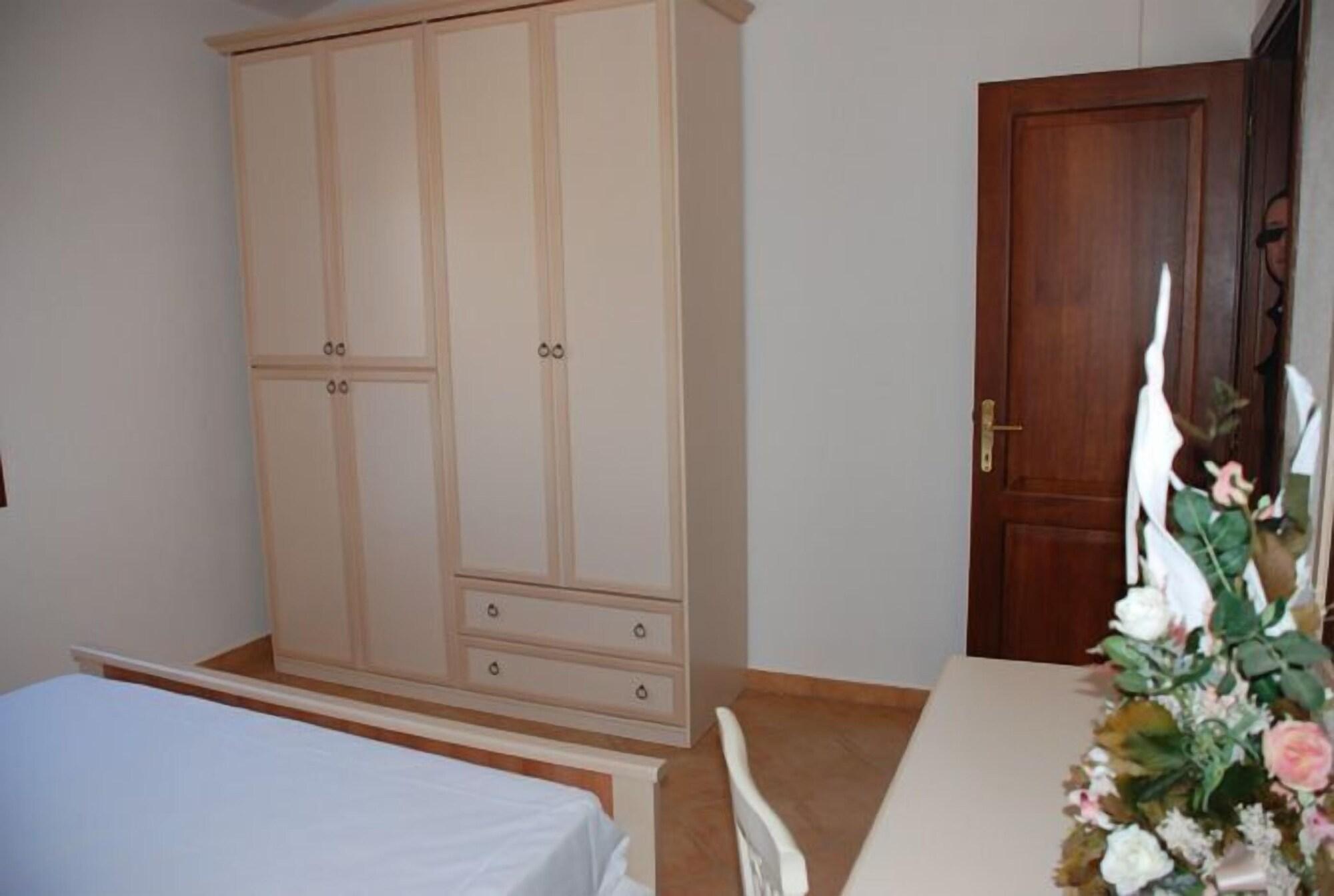 Li Troni Budoni