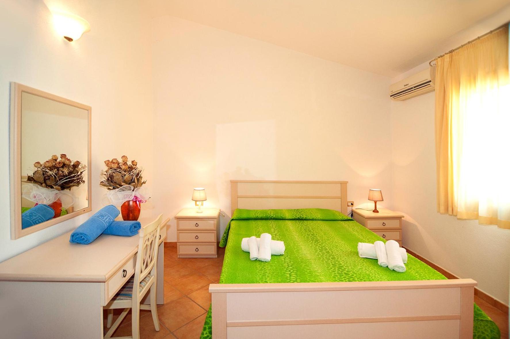 Aparthotel Li Troni 3*