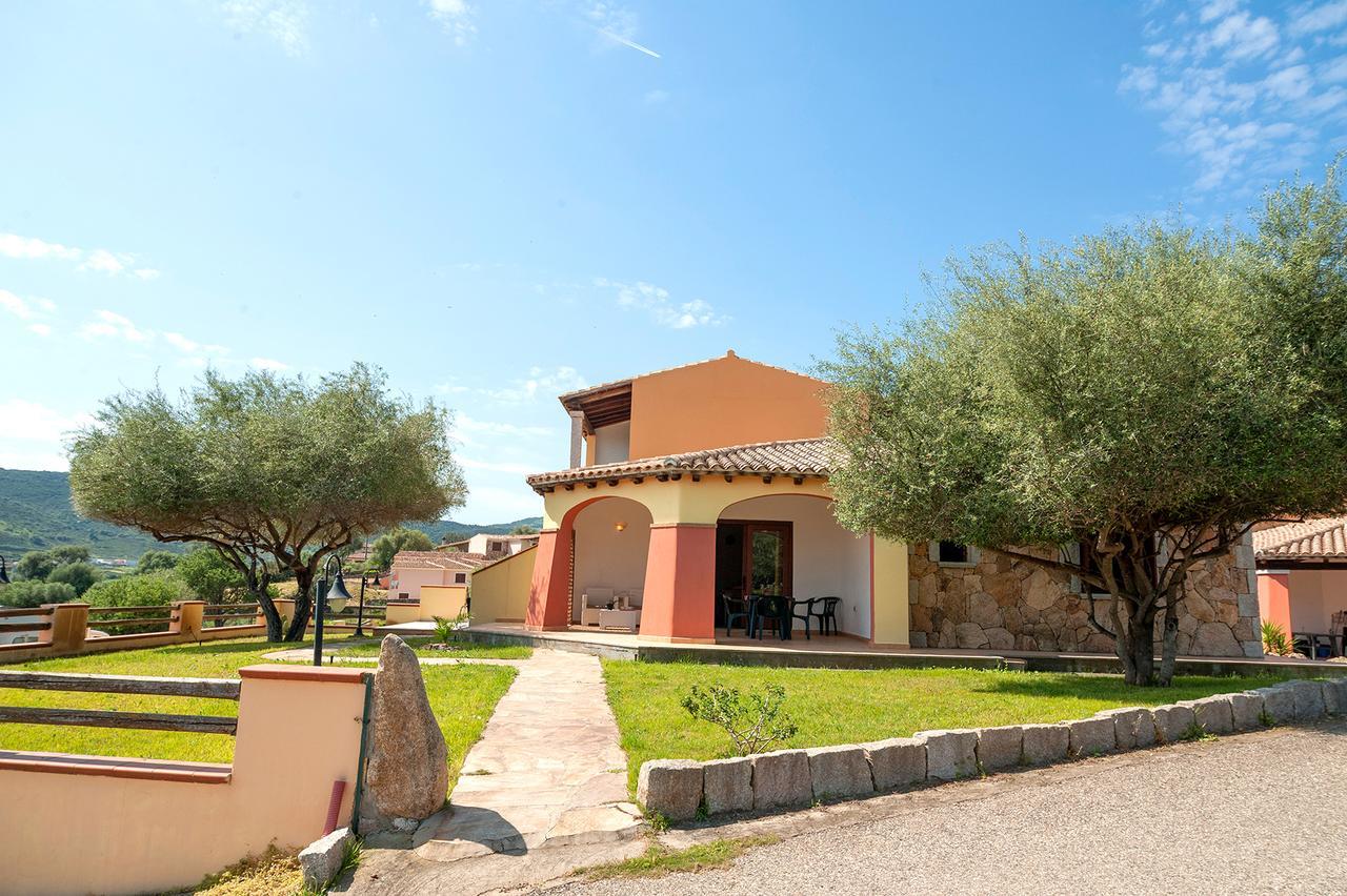Aparthotel Li Troni 3*