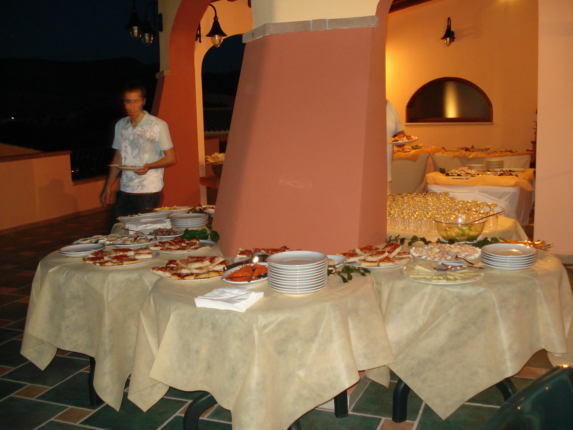 Aparthotel Li Troni Budoni